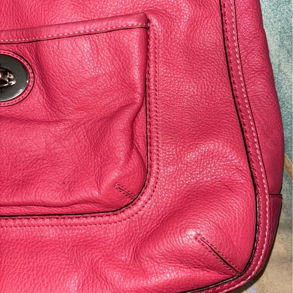 Coach Pink Shoulder Bag with Chain Straps - Picture 6 of 11